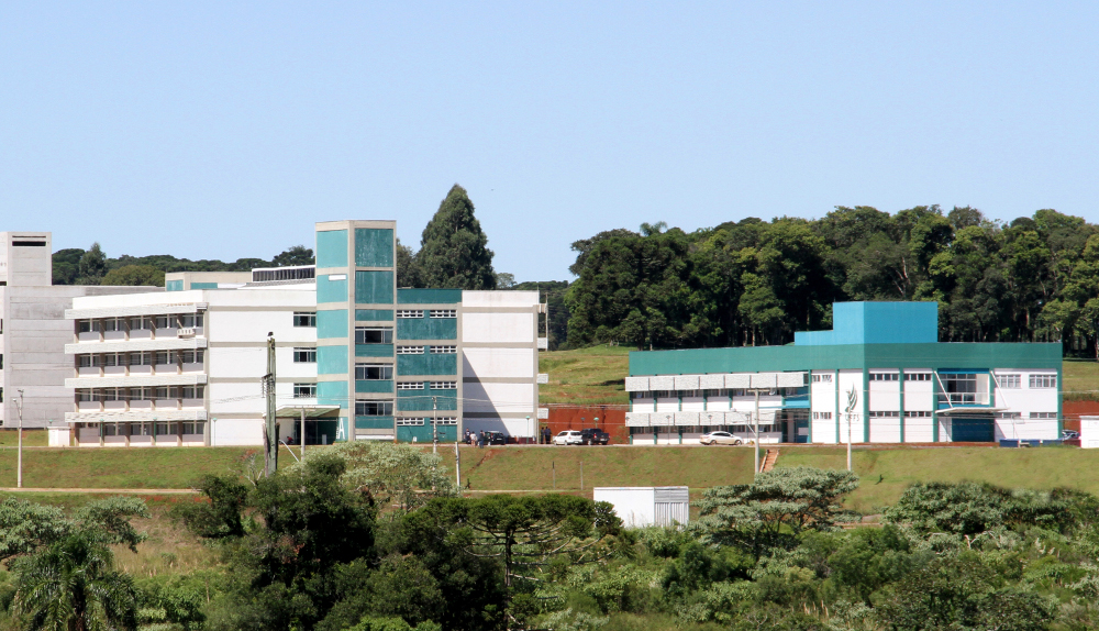 Ir para  <p><big>Na manh&atilde; desta ter&ccedil;a-feira (05/12), a equipe da Comunidade FM visitou o campus da UFFS (Universidade Federal da Fronteira Sul) e conversou com Anderson Ribeiro, diretor da...